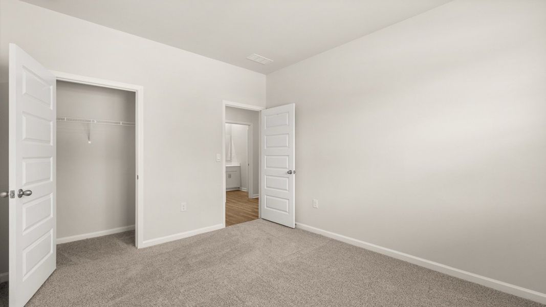 Representative unfurnished interior of a home built from the Avion by D.R. Horton in Kingston Ranch at Lake Oconee, Buckhead (Image 23). Representative unfurnished interior of a home built from the Avion by D.R. Horton in Kingston Ranch at Lake Oconee, Buckhead (Image 23).