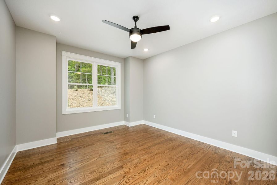 Spacious, unfurnished interior of a new home in , Flat Rock (Image 32).