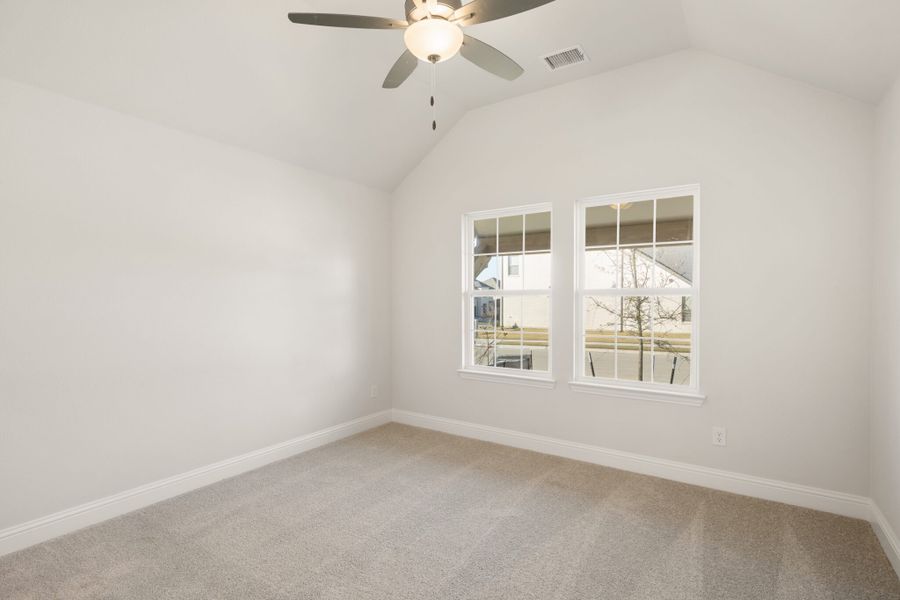 Spacious, unfurnished interior of a new home in Elevon, Lavon (Image 17).