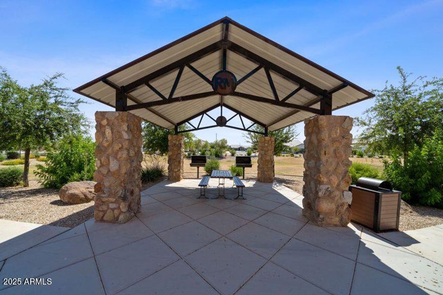 Rancho Mercado Community