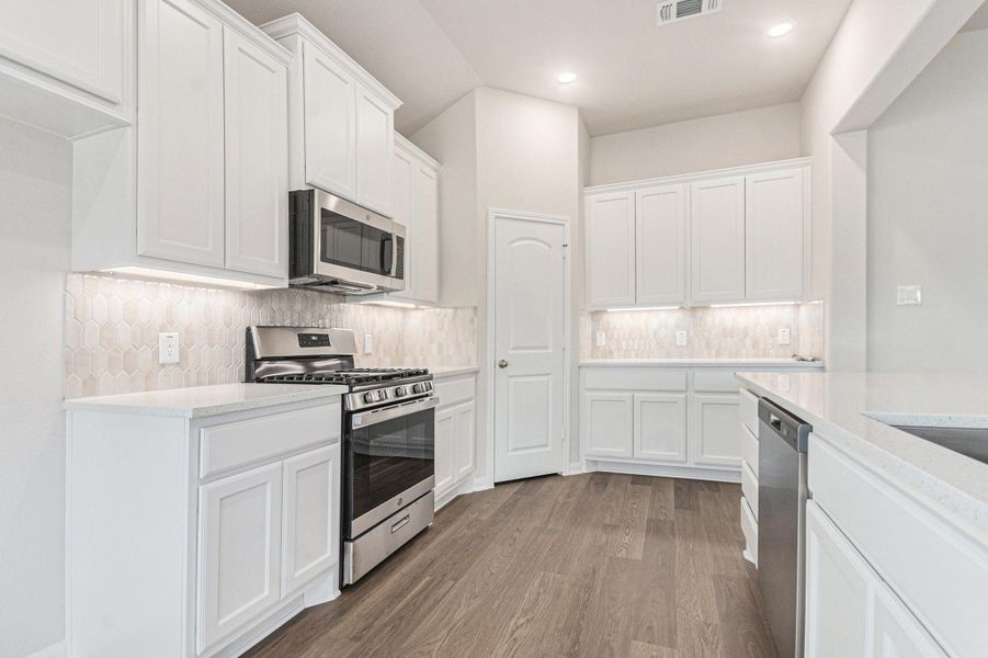 Furnished interior view inside a new home in , Bay City (Image 6).