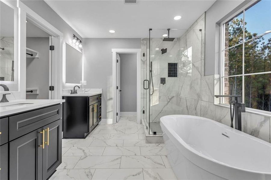 Furnished interior view inside a new home in , Fairburn (Image 29).