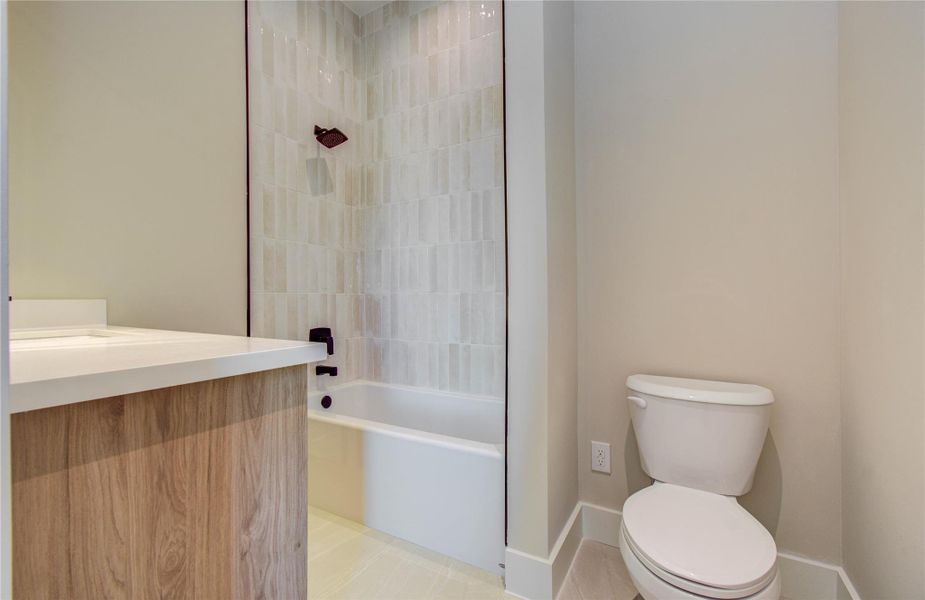 Furnished interior view inside a new home in , Houston (Image 15).