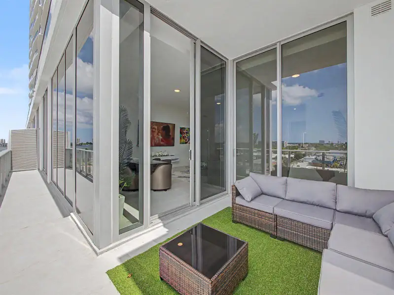 21-web-or-mls-043 21-web-or-mls-043