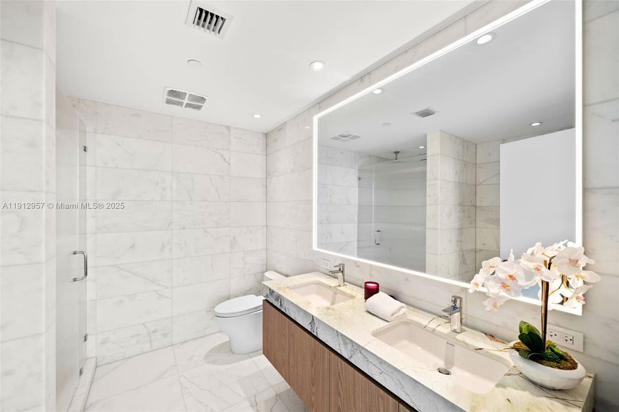 Furnished interior view inside a new home in Five Park, Miami Beach (Image 33). Furnished interior view inside a new home in Five Park, Miami Beach (Image 33).