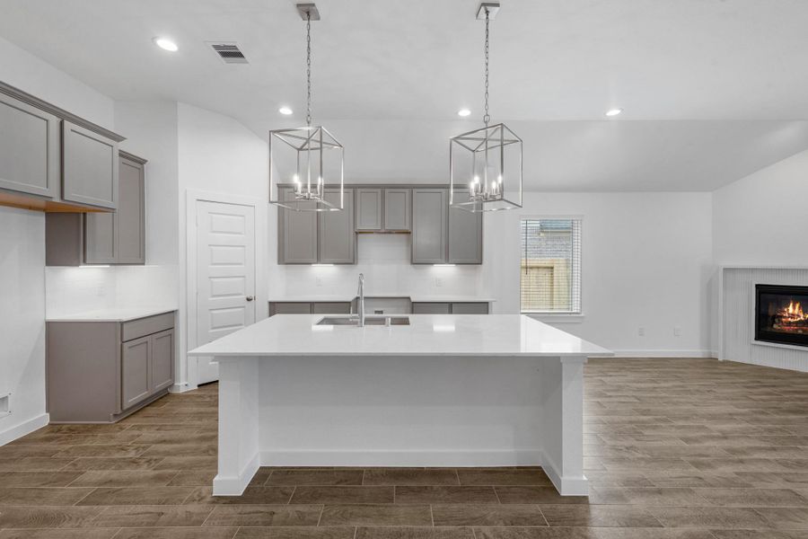Furnished interior view inside a new home in Briarwood Crossing, Rosenberg (Image 11).
