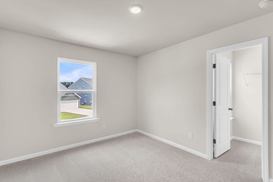Spacious, unfurnished interior of a new home in Watson Hill, Summerville (Image 13).