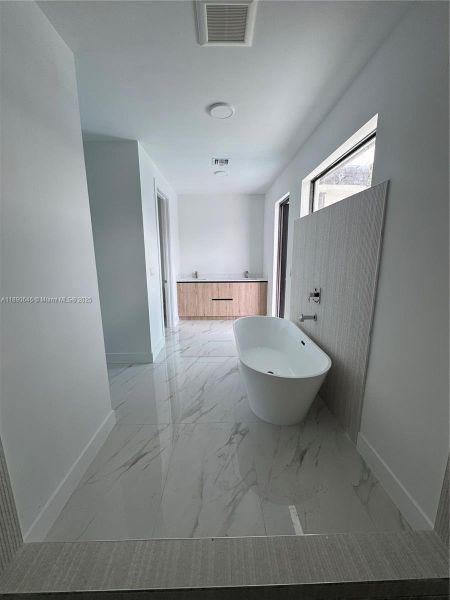 Image 19 of a home in .