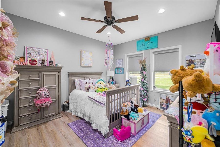 Furnished interior view inside a new home in , Yoakum (Image 17).