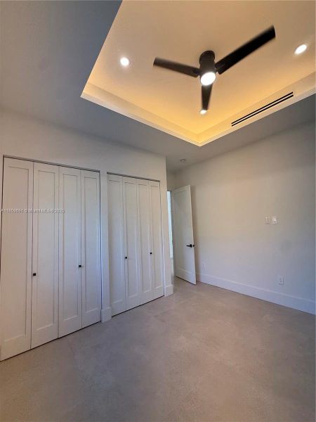 Spacious, unfurnished interior of a new home in , Miami (Image 40).