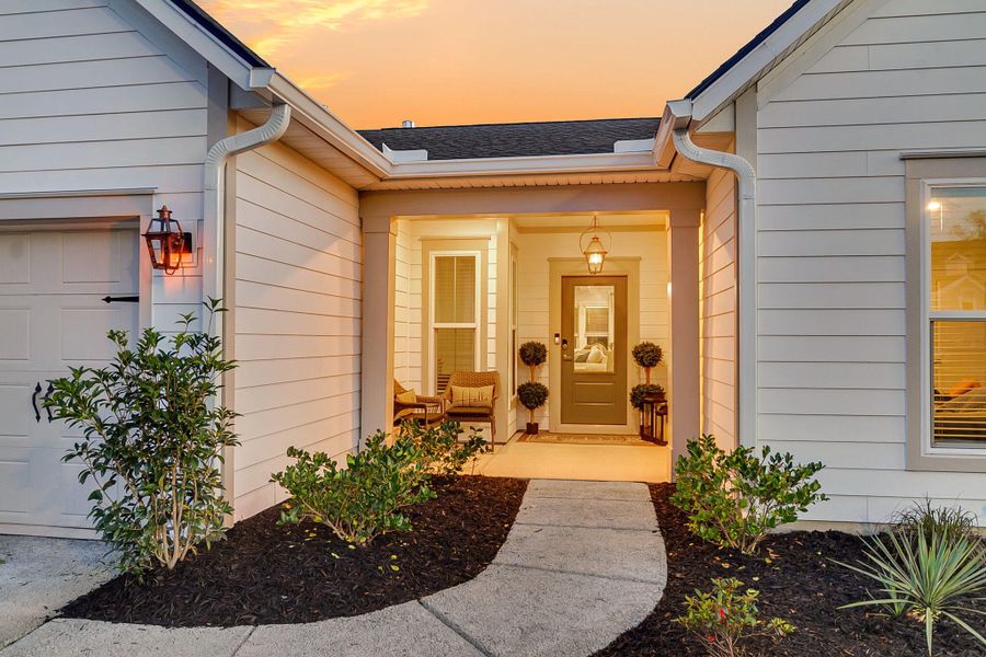 Exterior details and patio area of a home in Sea Island Preserve, Johns Island (Image 3).