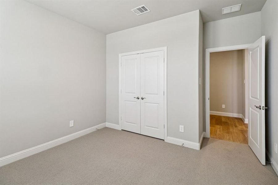 Spacious, unfurnished interior of a new home in Lakehaven - Premier Series, Farmersville (Image 17).