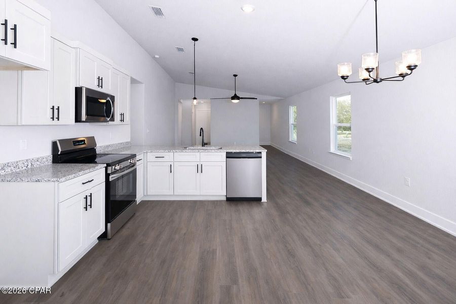Furnished interior view inside a new home in Fox Glenn, Panama City (Image 7).