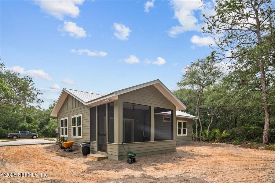 Exterior details and patio area of a home in , Interlachen (Image 3).