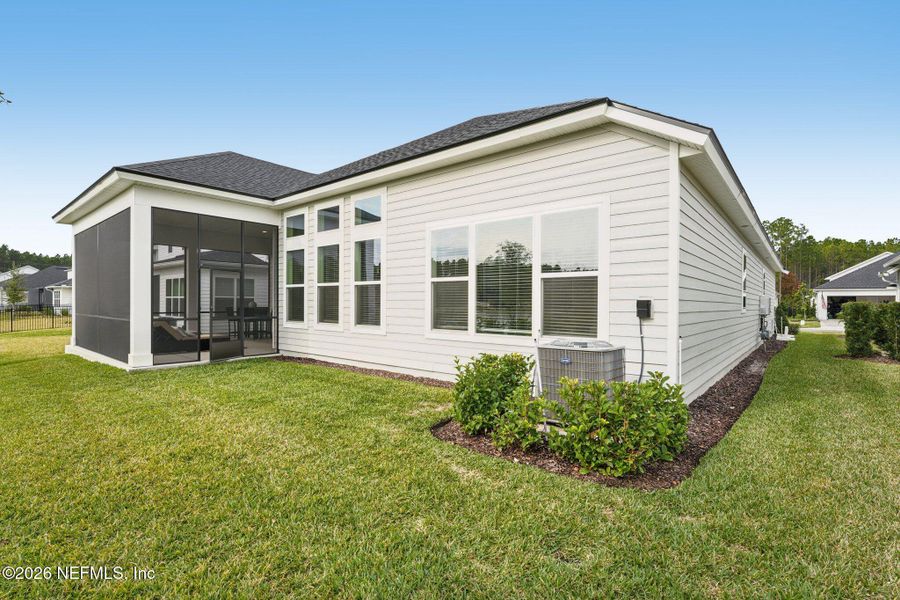 Exterior details and patio area of a home in Middlebourne, St. Johns (Image 30).
