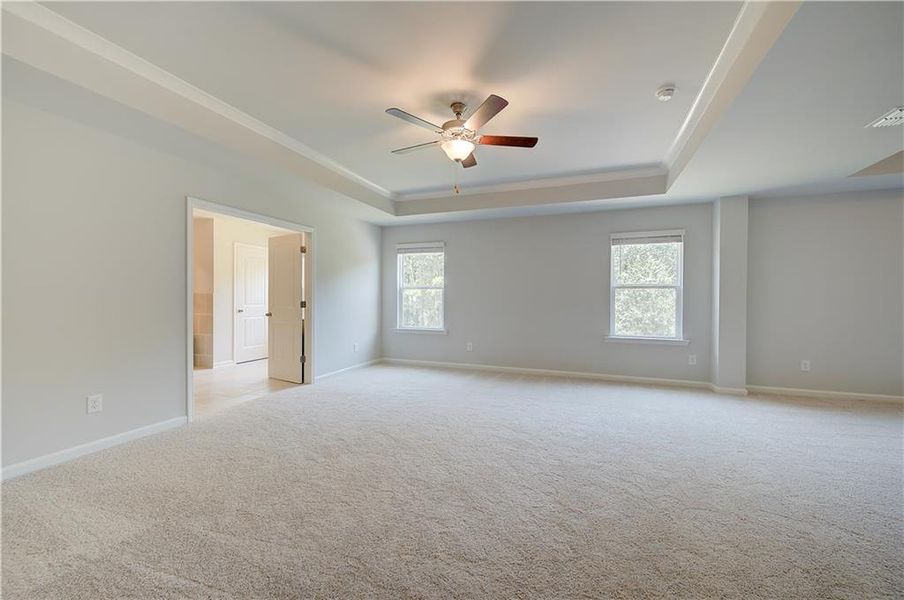 Spacious, unfurnished interior of a new home in Northcroft, Loganville (Image 17).