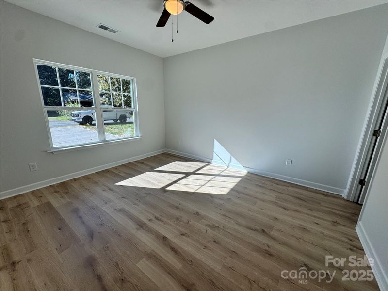 Spacious, unfurnished interior of a new home in , Monroe (Image 12).