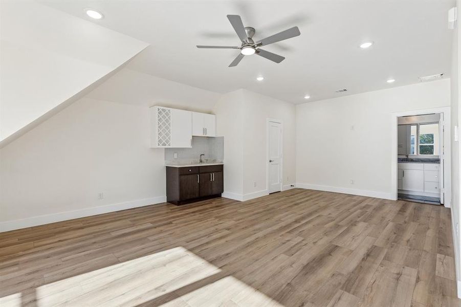 Spacious, unfurnished interior of a new home in , Rowlett (Image 26). Spacious, unfurnished interior of a new home in , Rowlett (Image 26).