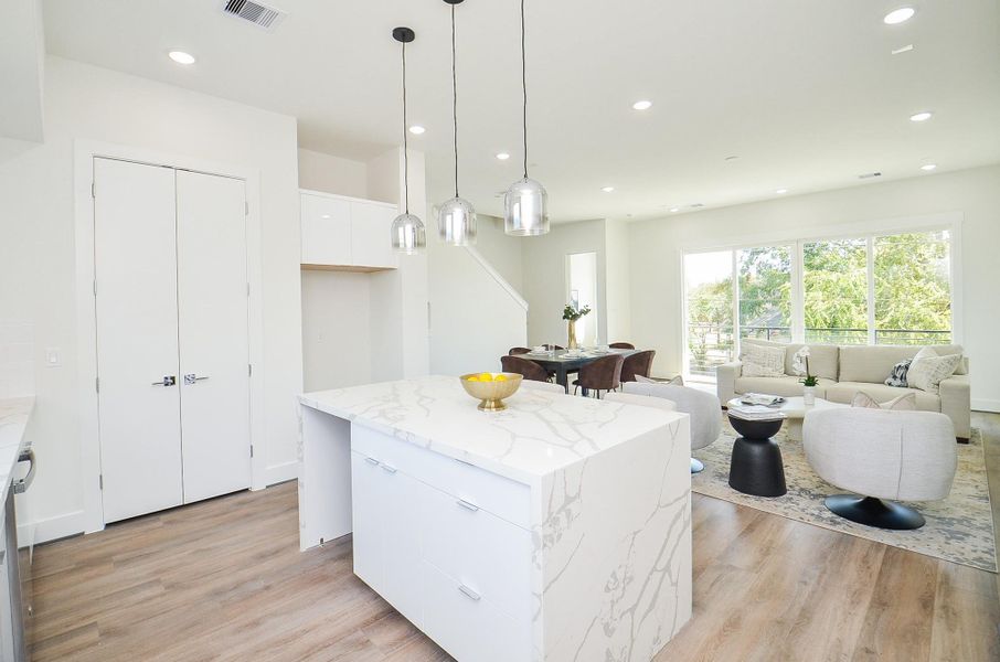 Kitchen (Sample photo from similar floor plan built by the builder)