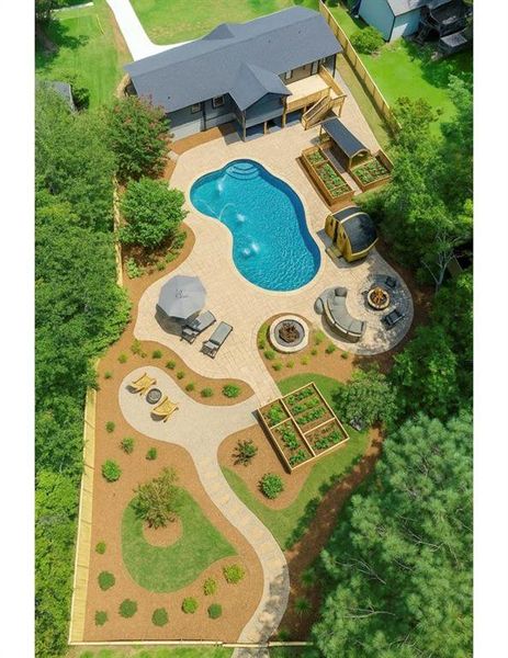 Image 75 of a home in .