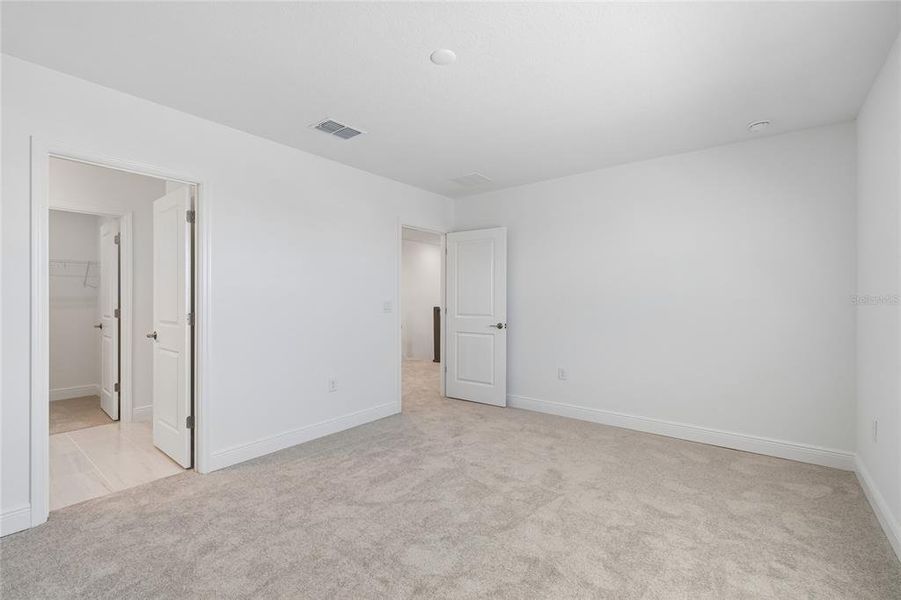 Spacious, unfurnished interior of a new home in SeaFlower, Bradenton (Image 17).