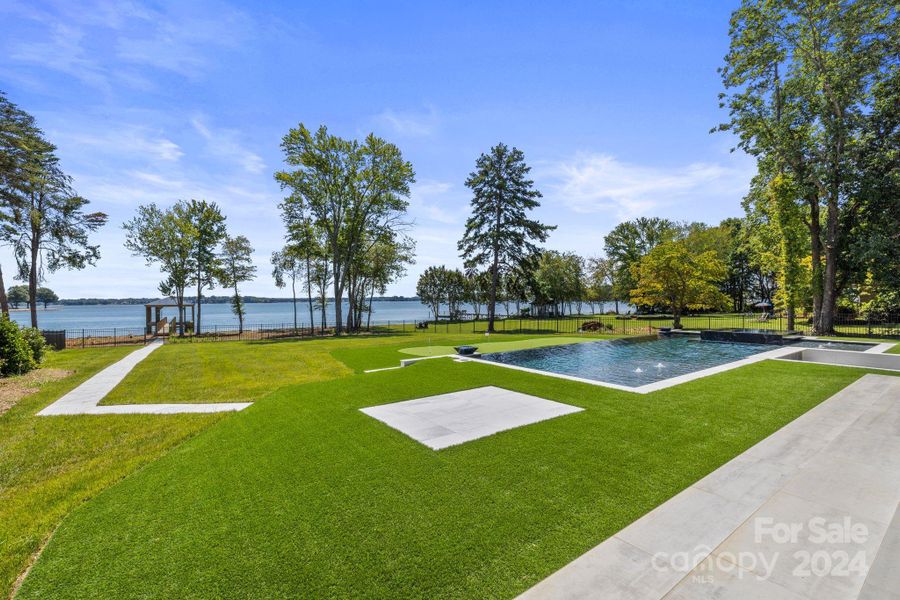 Backyard/Lake Views