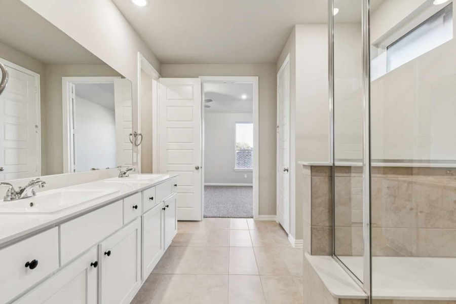 Furnished interior view inside a new home in Summer Crest, Fort Worth (Image 10).
