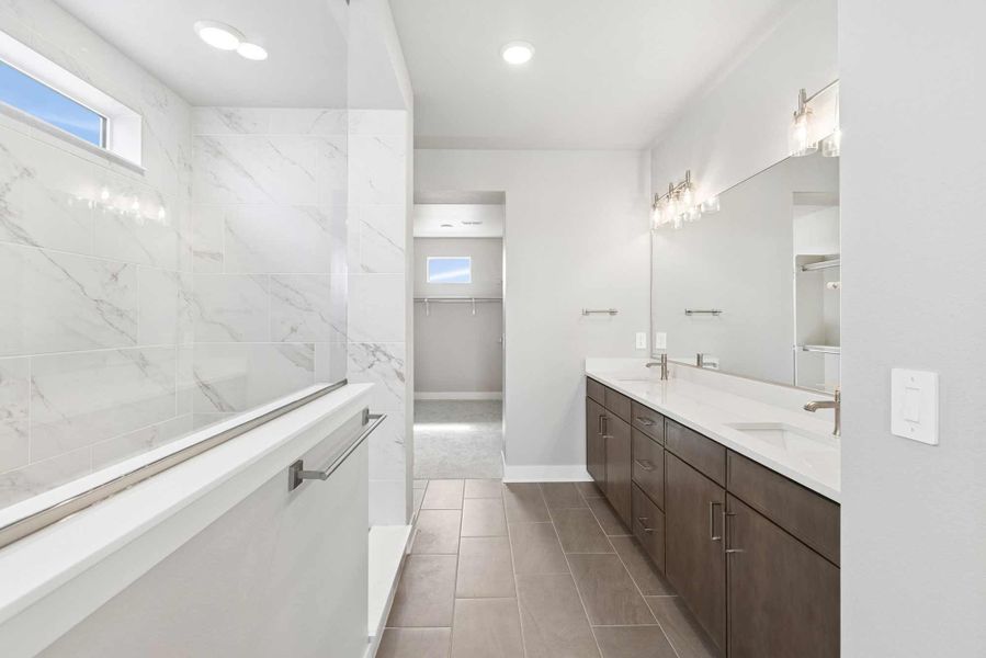 The Standley - Owner's Bath