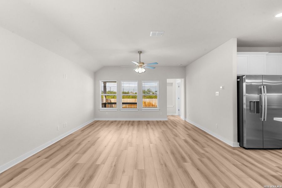Spacious, unfurnished interior of a new home in Prairie Green, Converse (Image 18).