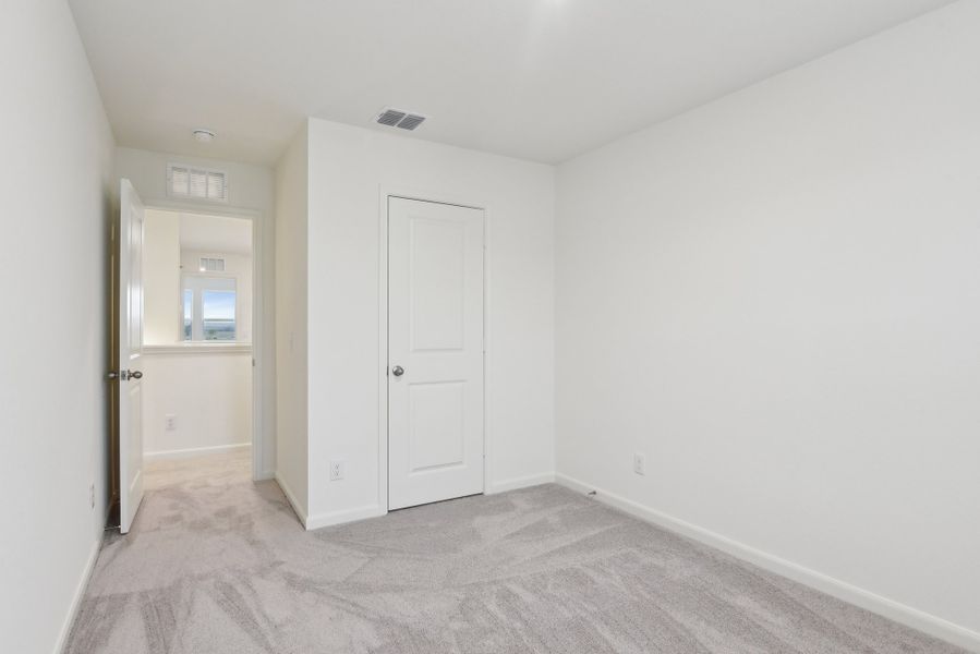 Representative unfurnished interior of a home built from the Ross by Starlight Homes in Pinckney Place, North Charleston (Image 21).