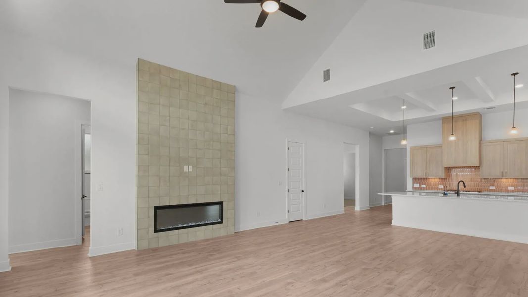 Spacious, unfurnished interior of a new home in The Grove at Blackhawk, Pflugerville (Image 18).