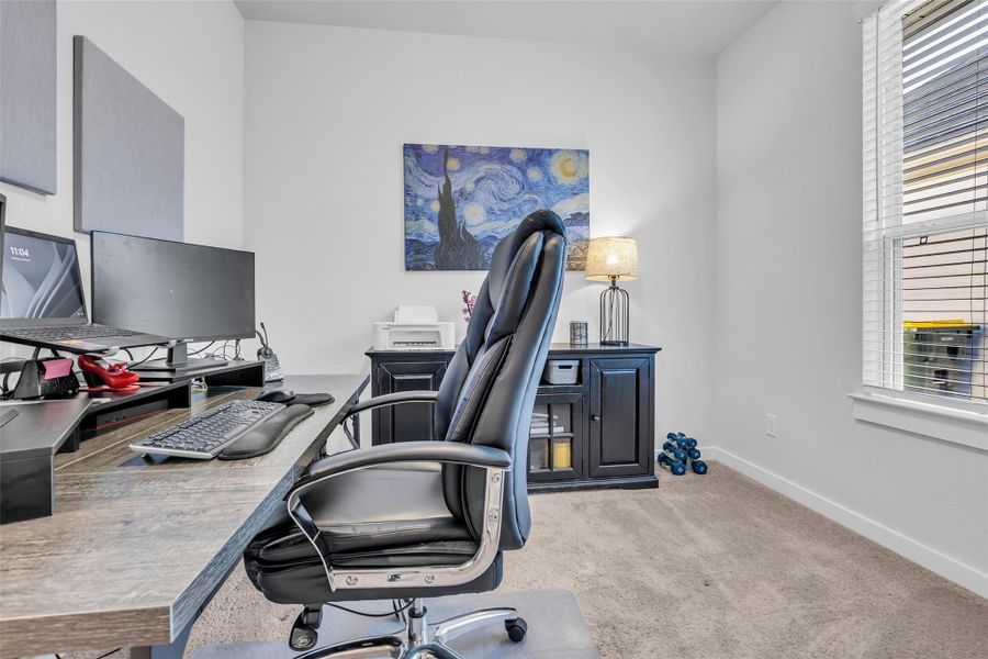 Furnished interior view inside a new home in Westridge Cove 40′, Conroe (Image 19).