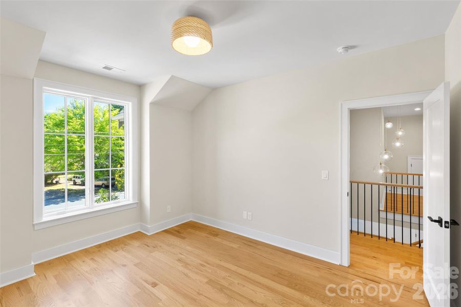 Upstairs Bedroom 2