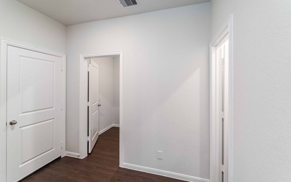 Spacious, unfurnished interior of a new home in Colony at Pinehurst, Pinehurst (Image 59). Spacious, unfurnished interior of a new home in Colony at Pinehurst, Pinehurst (Image 59).