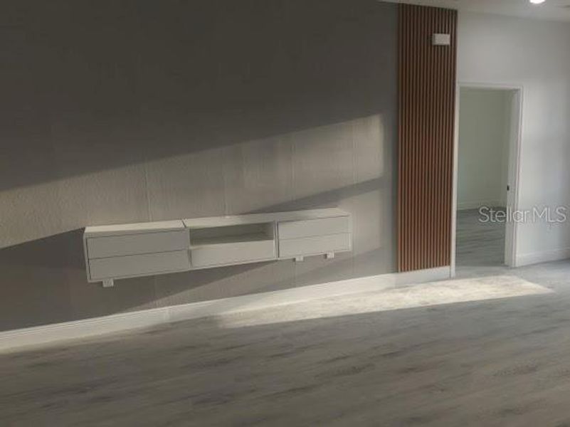 Spacious, unfurnished interior of a new home in , Ocala (Image 13).