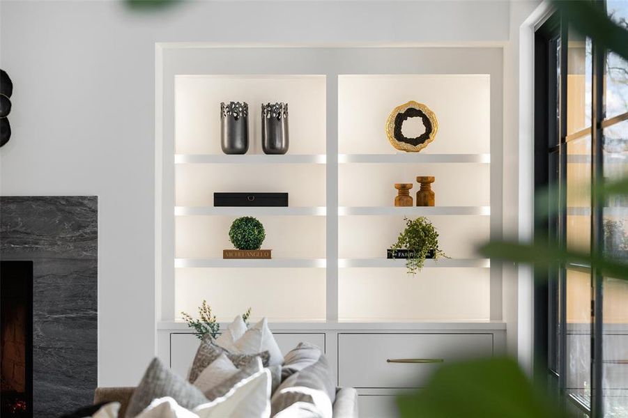 Furnished interior view inside a new home in , Dallas (Image 19).