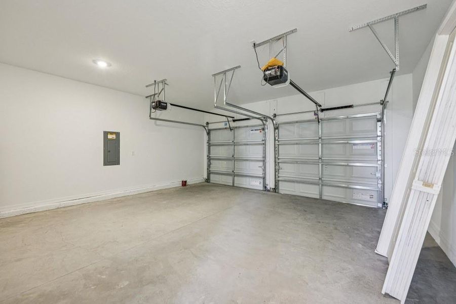 Spacious, unfurnished interior of a new home in Trailside, Mount Dora (Image 40). Spacious, unfurnished interior of a new home in Trailside, Mount Dora (Image 40).