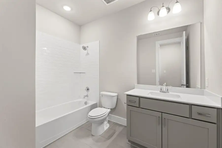 05. 2900 Barbary - 2ND Bath