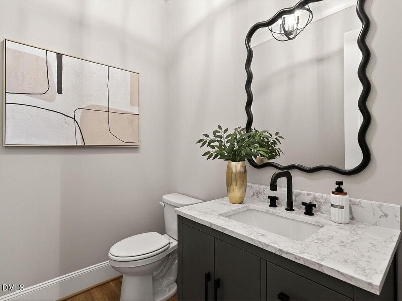 028-1280x960-half-bath 028-1280x960-half-bath