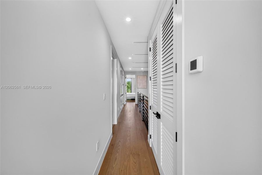 Spacious, unfurnished interior of a new home in , Miami (Image 21).