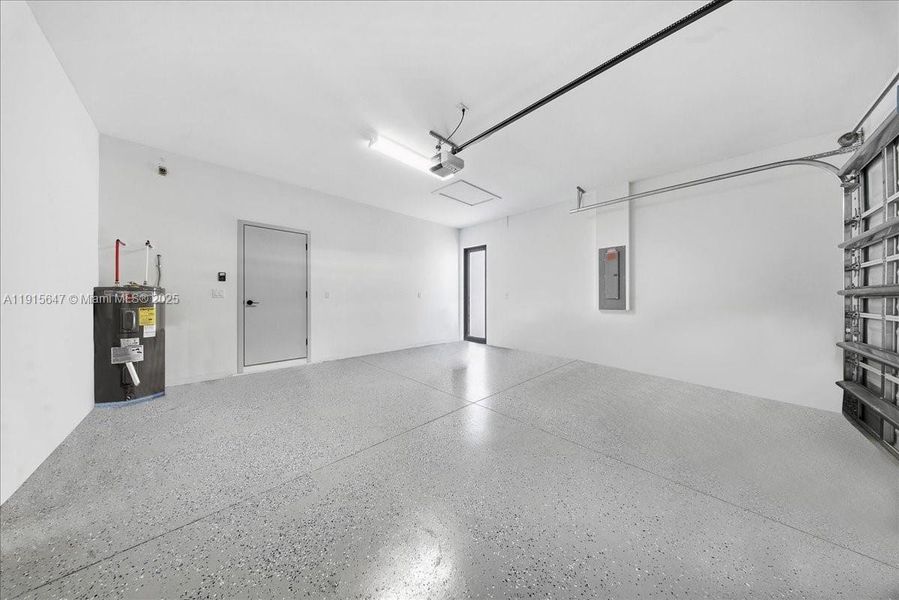 Spacious, unfurnished interior of a new home in , Lehigh Acres (Image 13). Spacious, unfurnished interior of a new home in , Lehigh Acres (Image 13).