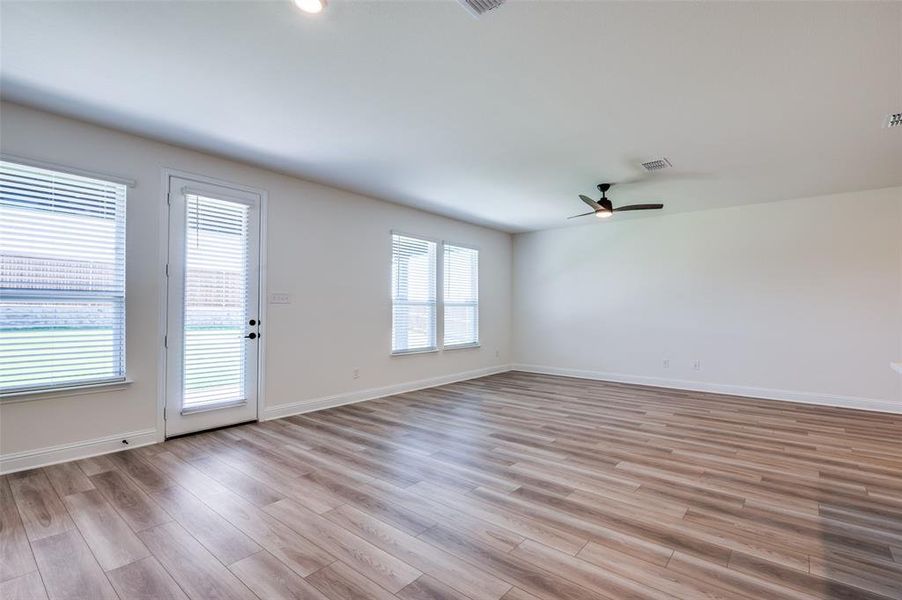 Spacious, unfurnished interior of a new home in Sierra Vista at Kelly Ranch, Aledo (Image 8). Spacious, unfurnished interior of a new home in Sierra Vista at Kelly Ranch, Aledo (Image 8).