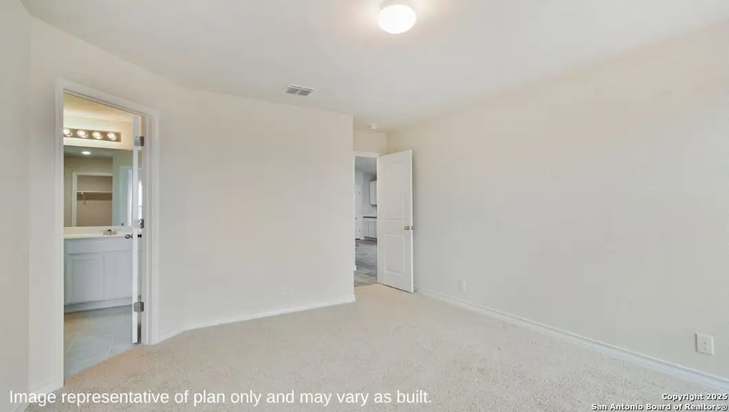 Spacious, unfurnished interior of a new home in Avenida, Converse (Image 16).