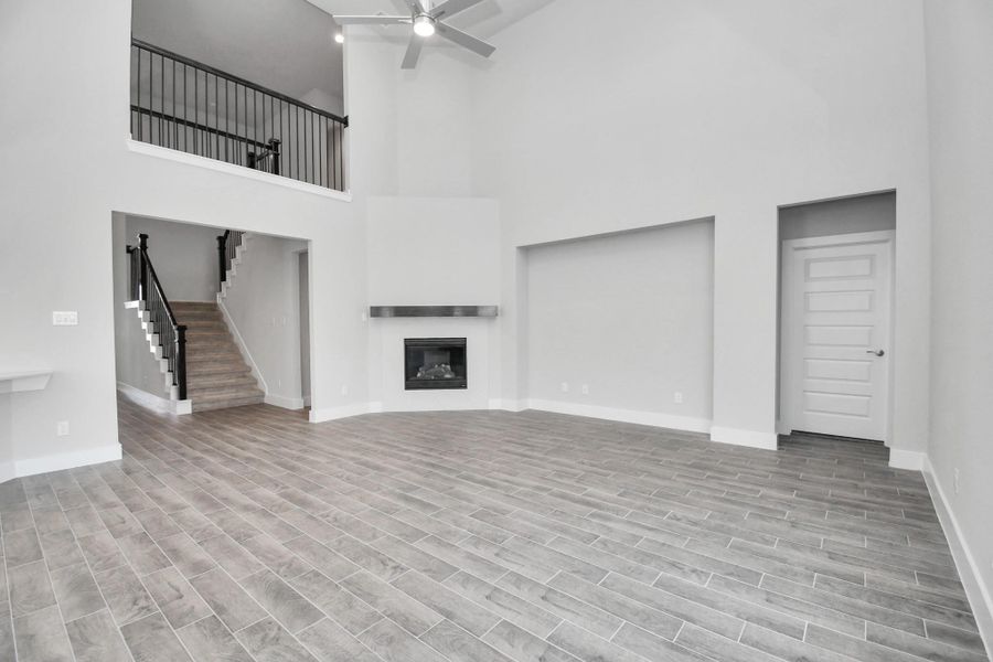 Spacious, unfurnished interior of a new home in Bradbury Forest, Spring (Image 15). Spacious, unfurnished interior of a new home in Bradbury Forest, Spring (Image 15).