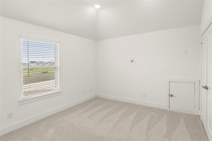 Spacious, unfurnished interior of a new home in Villages of Creekwood, Frisco (Image 23). Spacious, unfurnished interior of a new home in Villages of Creekwood, Frisco (Image 23).