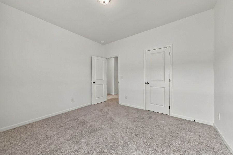 Spacious, unfurnished interior of a new home in Wilson Meadows, Clarksville (Image 18).