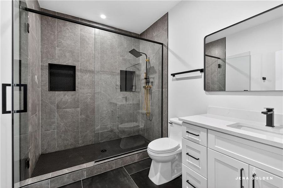 Furnished interior view inside a new home in , Dahlonega (Image 45).