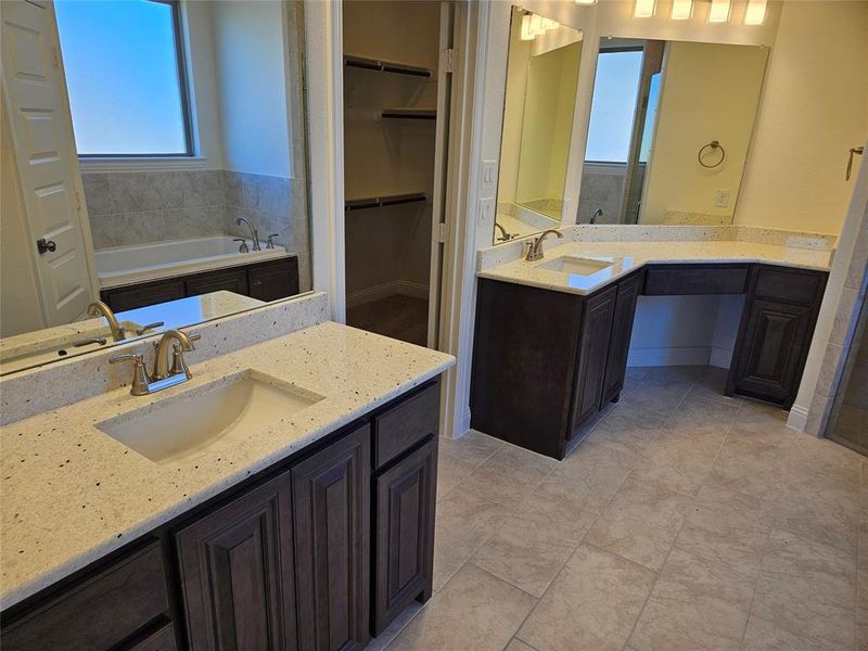 Furnished interior view inside a new home in West Farmington, Van Alstyne (Image 3). Furnished interior view inside a new home in West Farmington, Van Alstyne (Image 3).