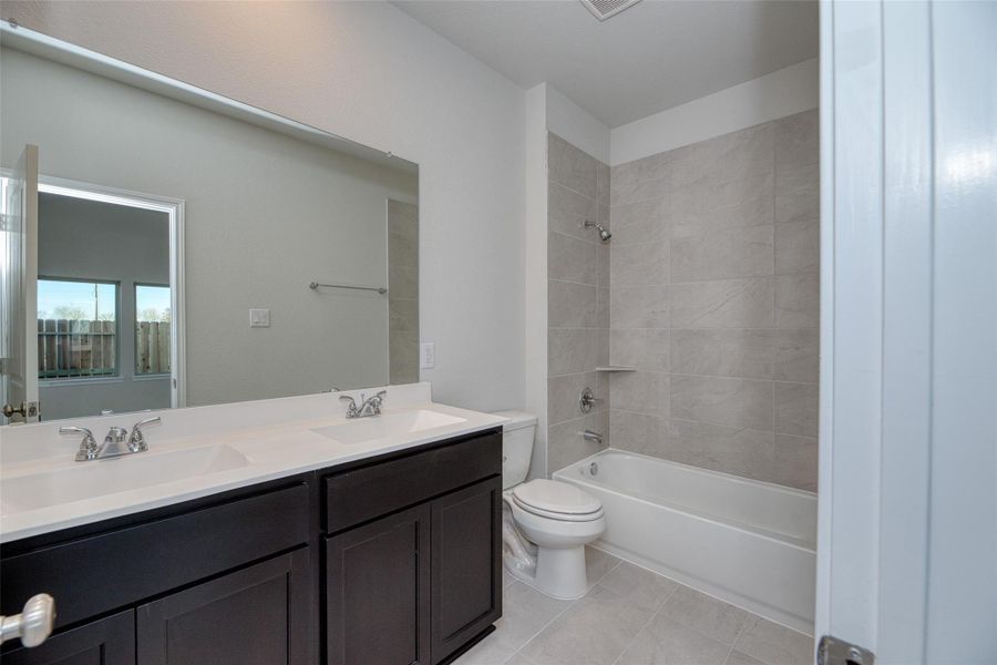 Furnished interior view inside a new home in Aldeana - Paintbrush Collection, Bonney (Image 5).