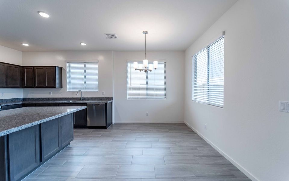 Furnished interior view inside a new home in Rancho Mirage, Maricopa (Image 6).